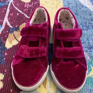 Girls velvet sneakers